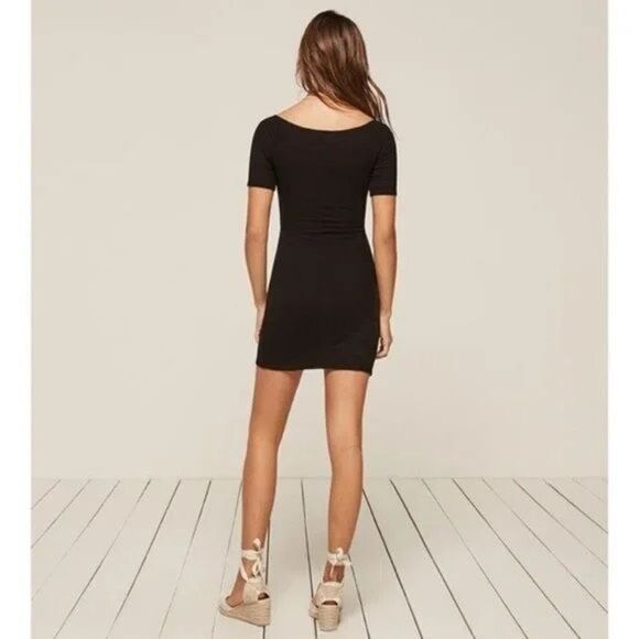 ✨Reformation Cuba Dress✨ - Picture 5 of 7